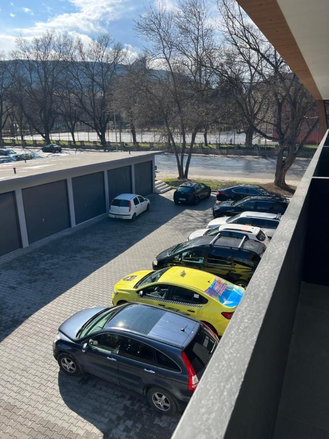 Хотел Добруджа Sumen Kültér fotó