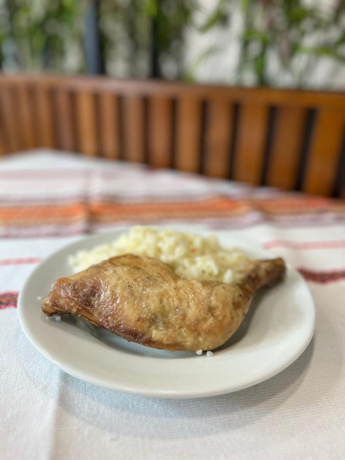 Хотел Добруджа Sumen Kültér fotó
